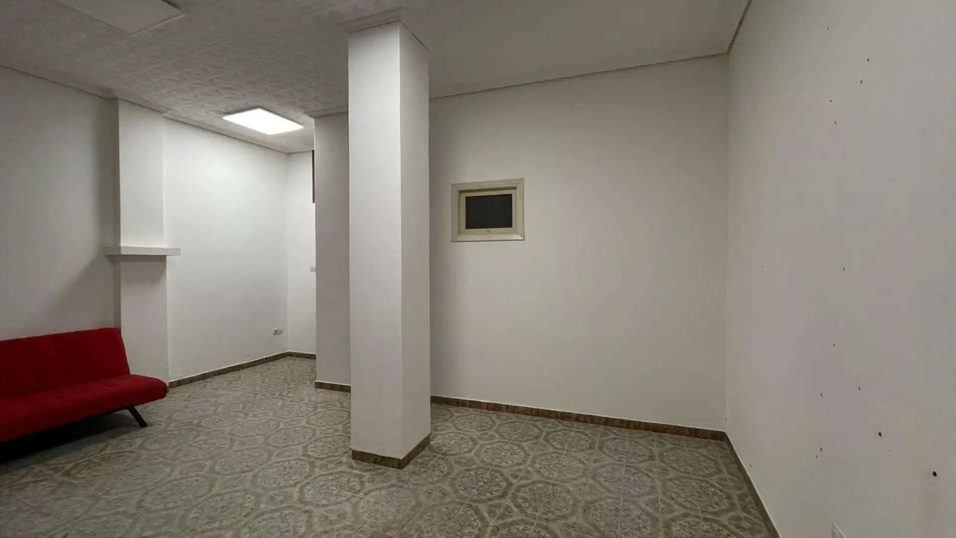 Premises for sale in Narón