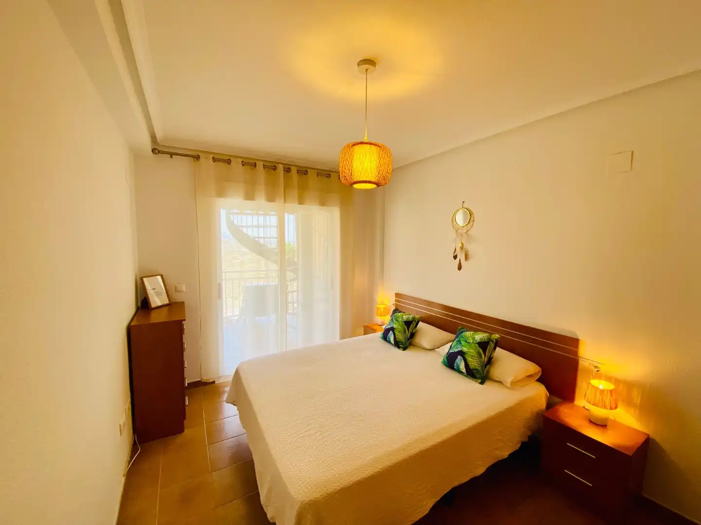 Schlafzimmer von Dachboden zur Miete in El Campello mit Klimaanlage, Heizung und Terrasse