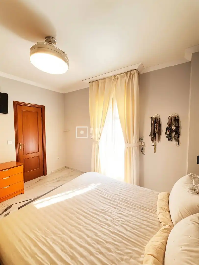 Habitación de Casa o chalet en venta en Mairena del Aljarafe con Aire acondicionado, Terraza y Trastero