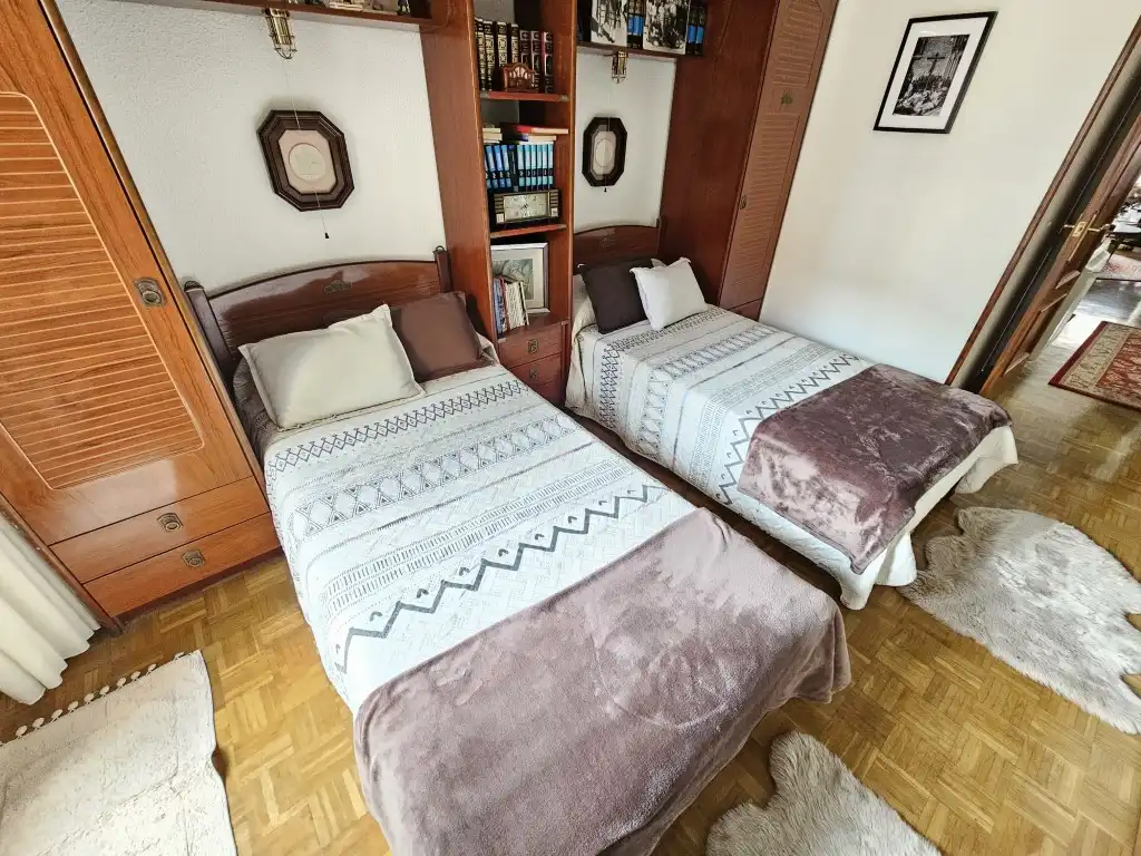 Bedroom of Flat for sale in Avilés