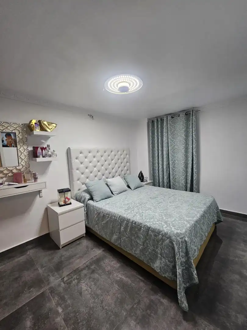 Habitación de Piso en venta en Valencia con Aire acondicionado, Calefacción y Terraza
