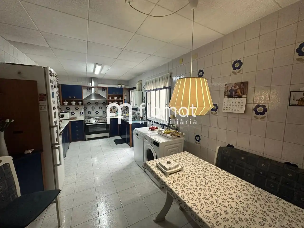 Cocina de Edificio en venta en Santa Coloma de Gramenet