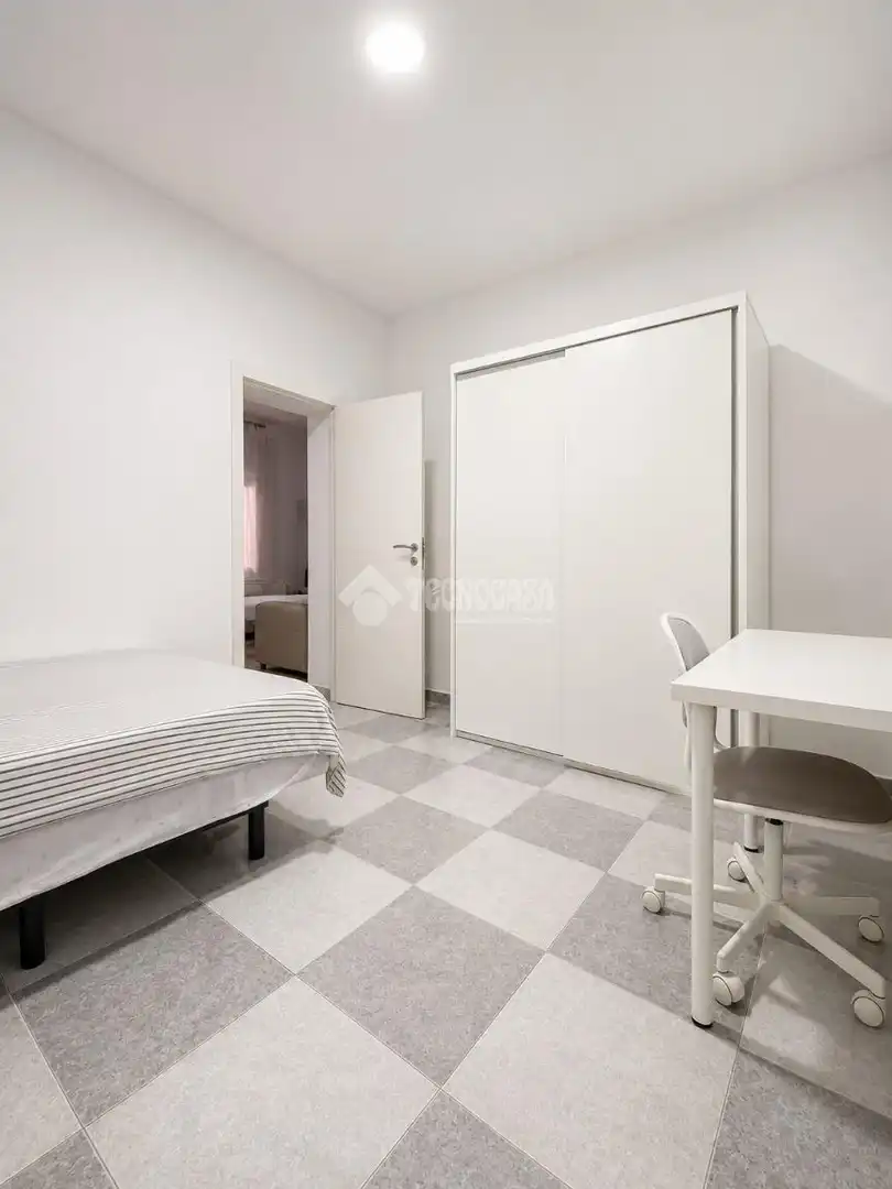 Habitación de Piso en venta en Sevilla