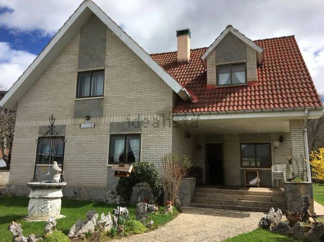 Casa-chalet en Venta en Merindad de Montija