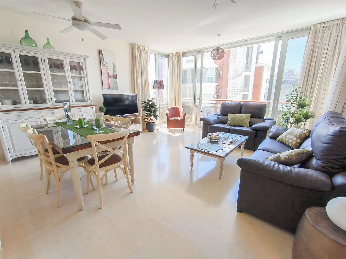 Sala de estar de Piso en venta en Benidorm con Aire acondicionado, Calefacción y Terraza