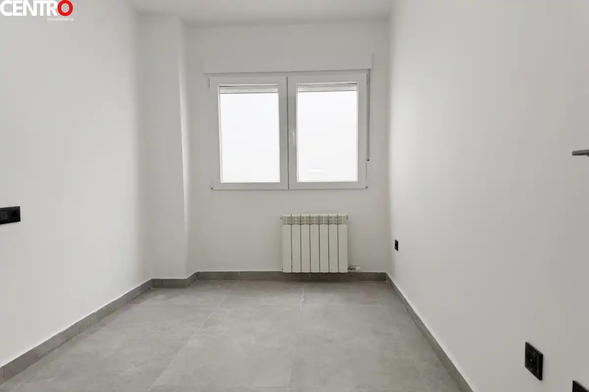 Piso en venta en La Zubia con Aire acondicionado, Calefacción y Jardín privado