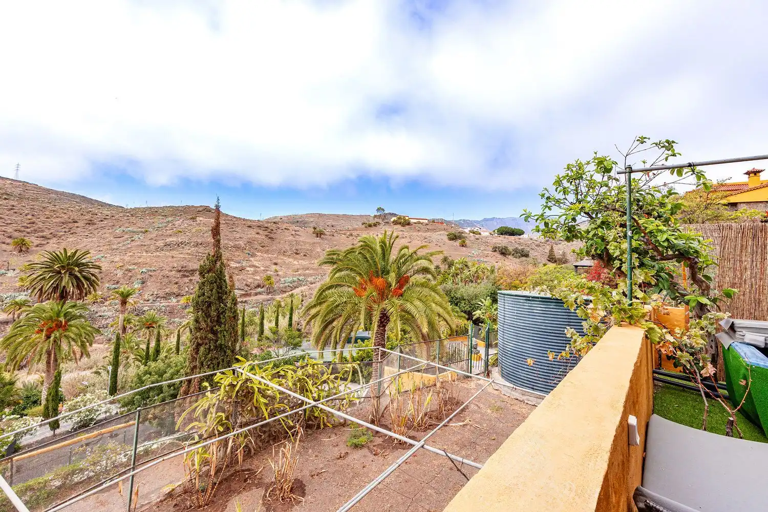 Vista exterior de Casa o chalet en venta en Telde con Jardín privado, Terraza y Piscina