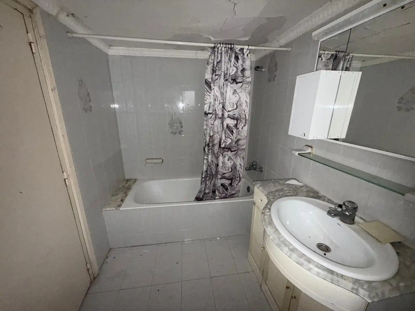 Baño de Casa o chalet en venta en Querol con Jardín privado, Terraza y Piscina