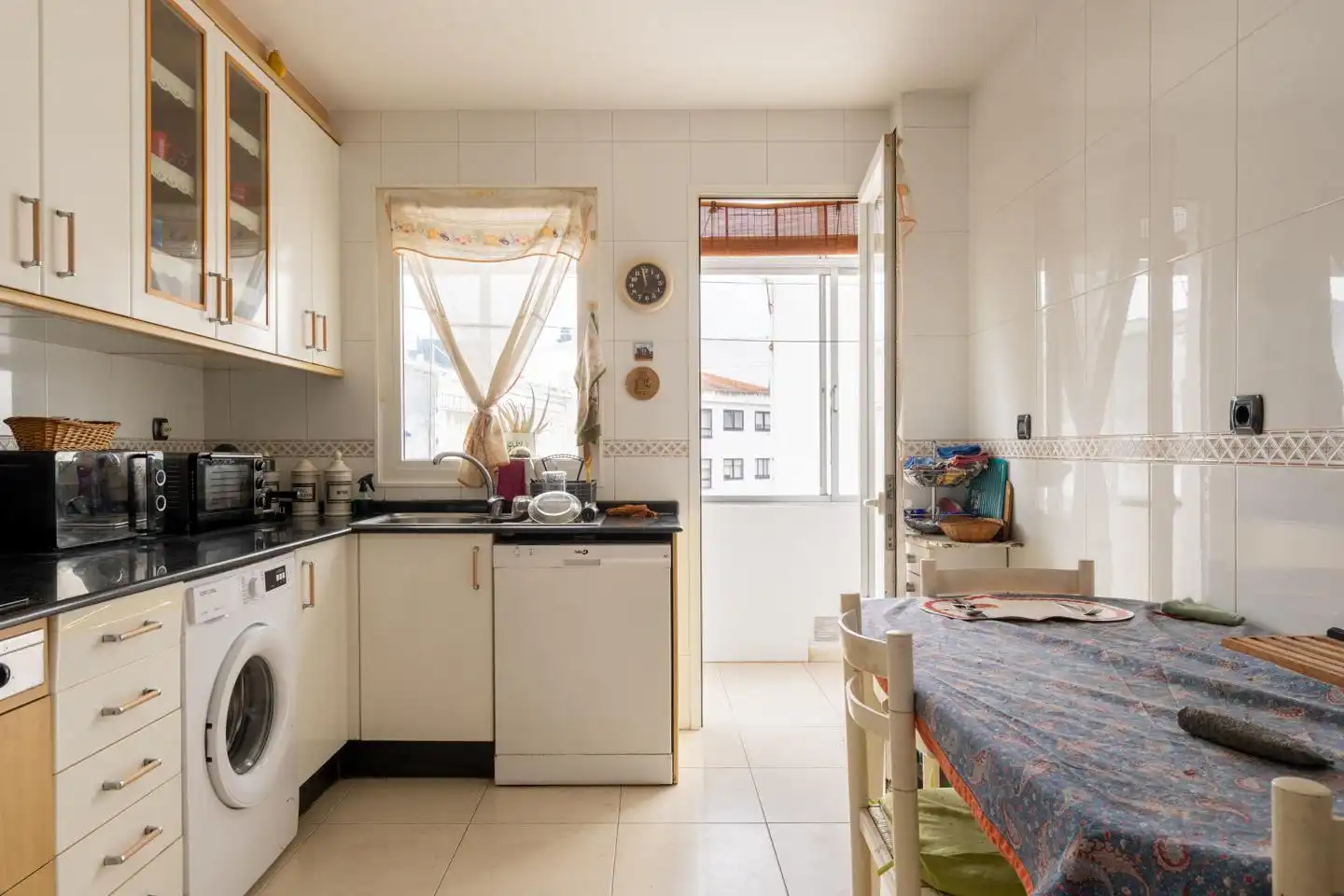 Cocina de Piso en venta en A Coruña Capital  con Calefacción