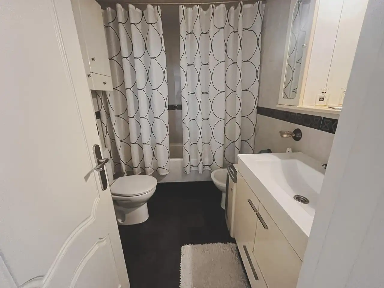 Baño de Piso en venta en Cádiz con Aire acondicionado