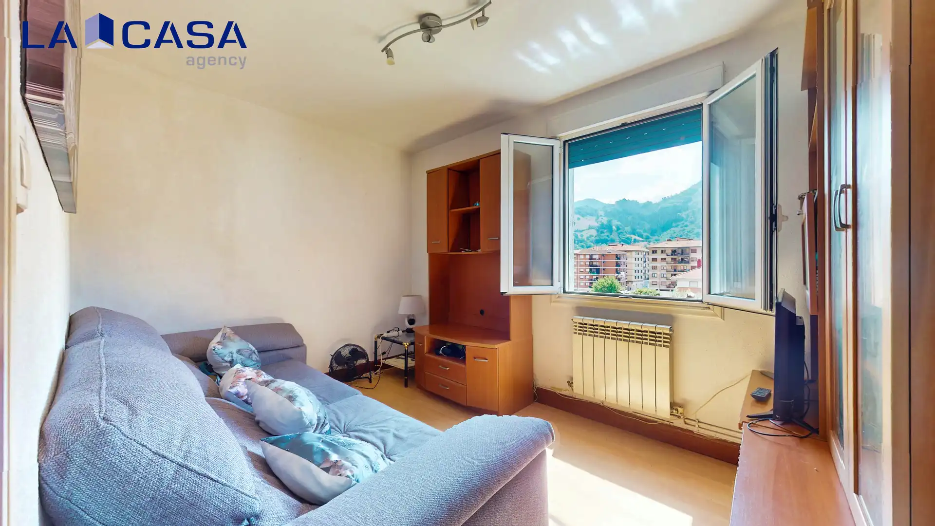 Living room of Flat for sale in Güeñes  with Heating