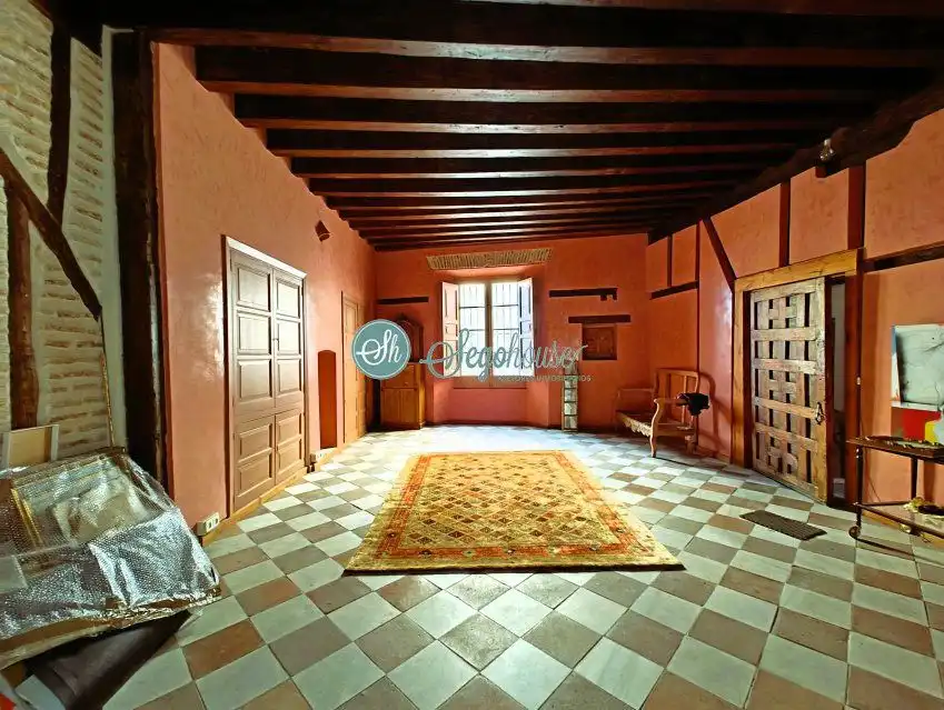 Flat for sale in Segovia  with Heating