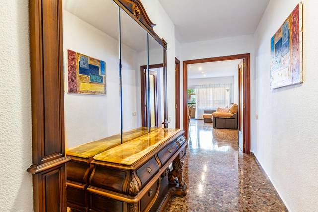 Piso en Venta en Plaza TRETZE ROSES en La Llum