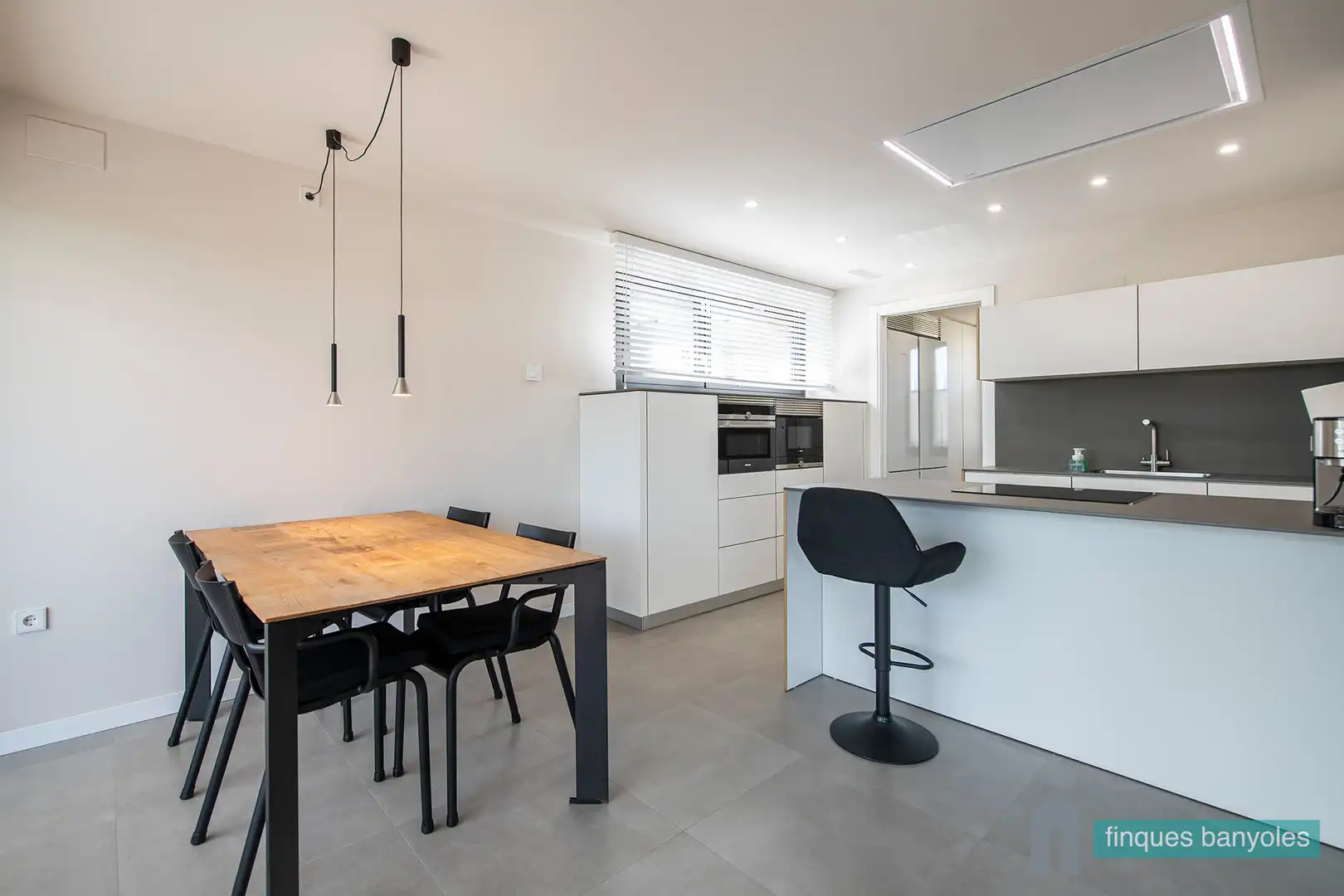 Kitchen of Houses for sale in Banyoles  with Air Conditioner, Heating and Terrace
