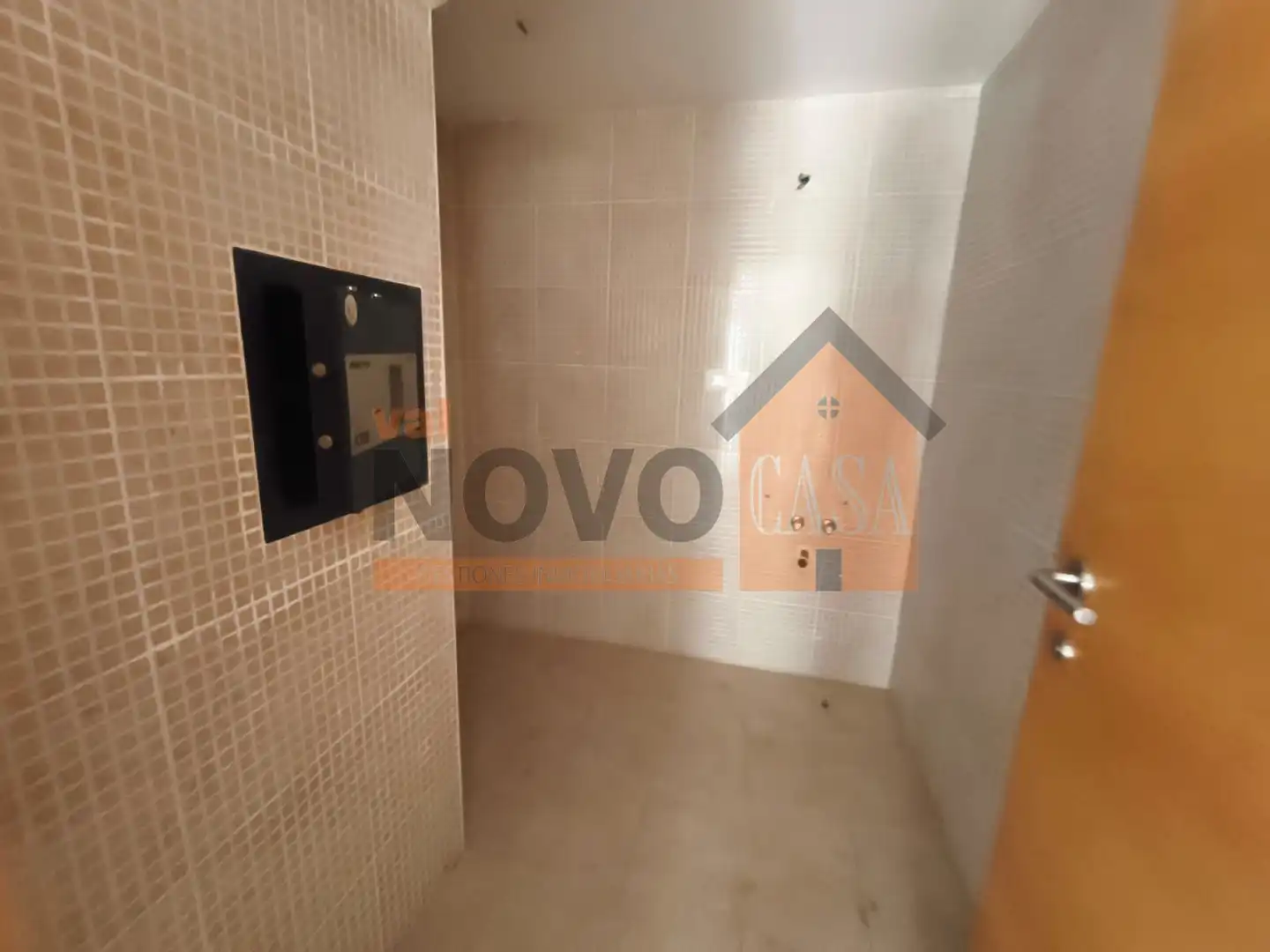 Houses for sale in Chiva  with Storage room and Swimming Pool
