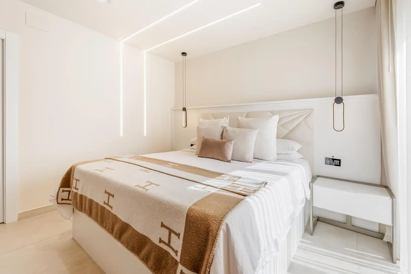 Habitación de Ático en venta en Mijas con Aire acondicionado, Calefacción y Jardín privado
