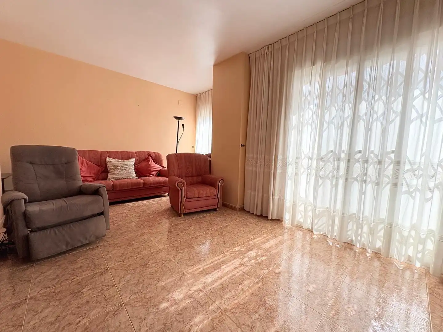 Wohnzimmer von Wohnung zum Verkauf in Albal mit Klimaanlage, Abstellraum und Balkon