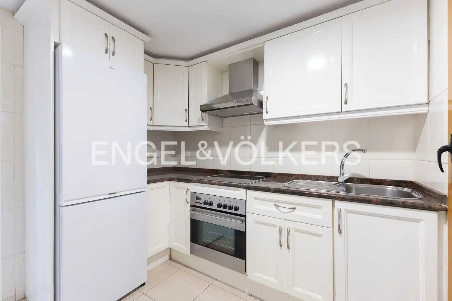 Kitchen of Flat for rent in Valencia  with Air Conditioner, Heating and Swimming Pool