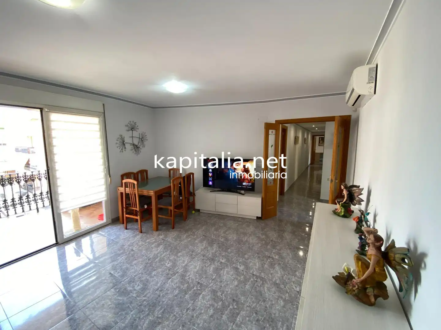 Sala de estar de Piso en venta en Carcaixent con Aire acondicionado, Terraza y Amueblado