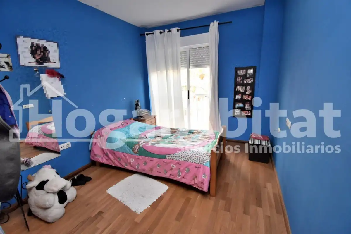 Dormitori de Casa adosada en venda en Burriana / Borriana amb Jardí privat, Terrassa i Piscina comunitària