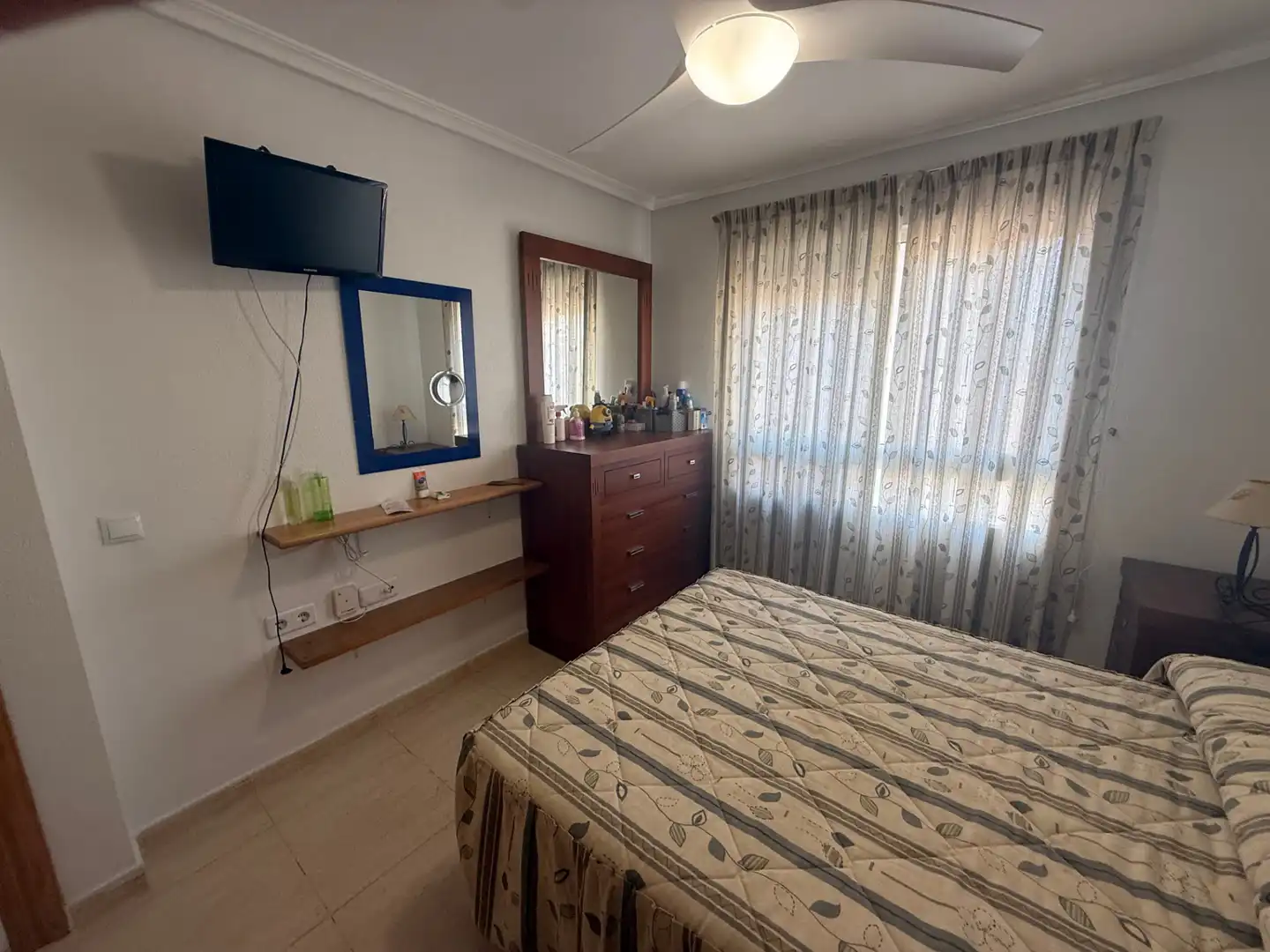 Habitación de Piso en venta en Torrevieja con Aire acondicionado, Amueblado y Horno