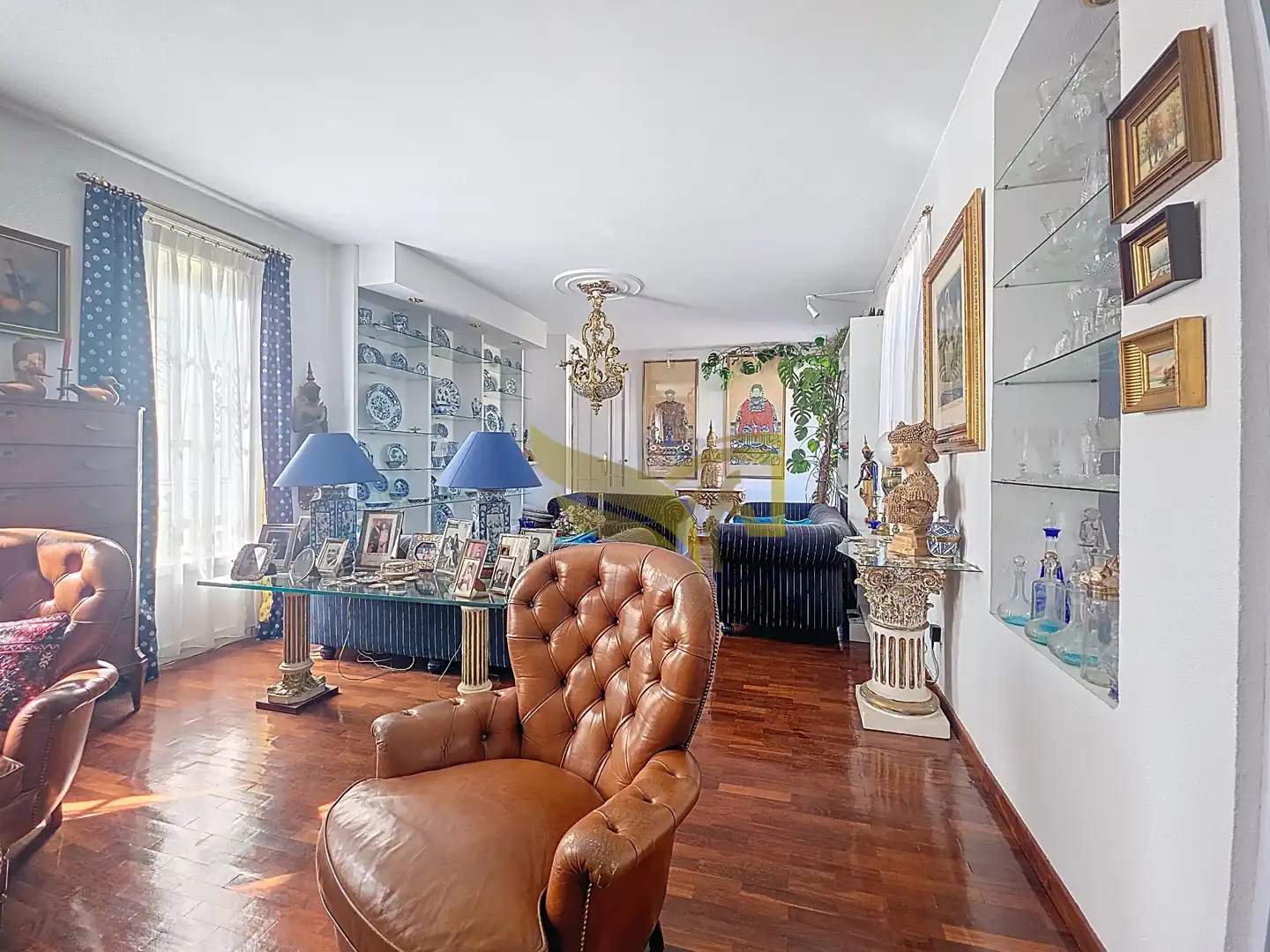 Sala d'estar de Àtic en venda en Madrid amb Aire condicionat, Calefacció i Jardí privat
