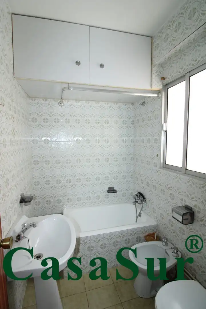 Baño de Piso en venta en Valladolid con Calefacción y Terraza