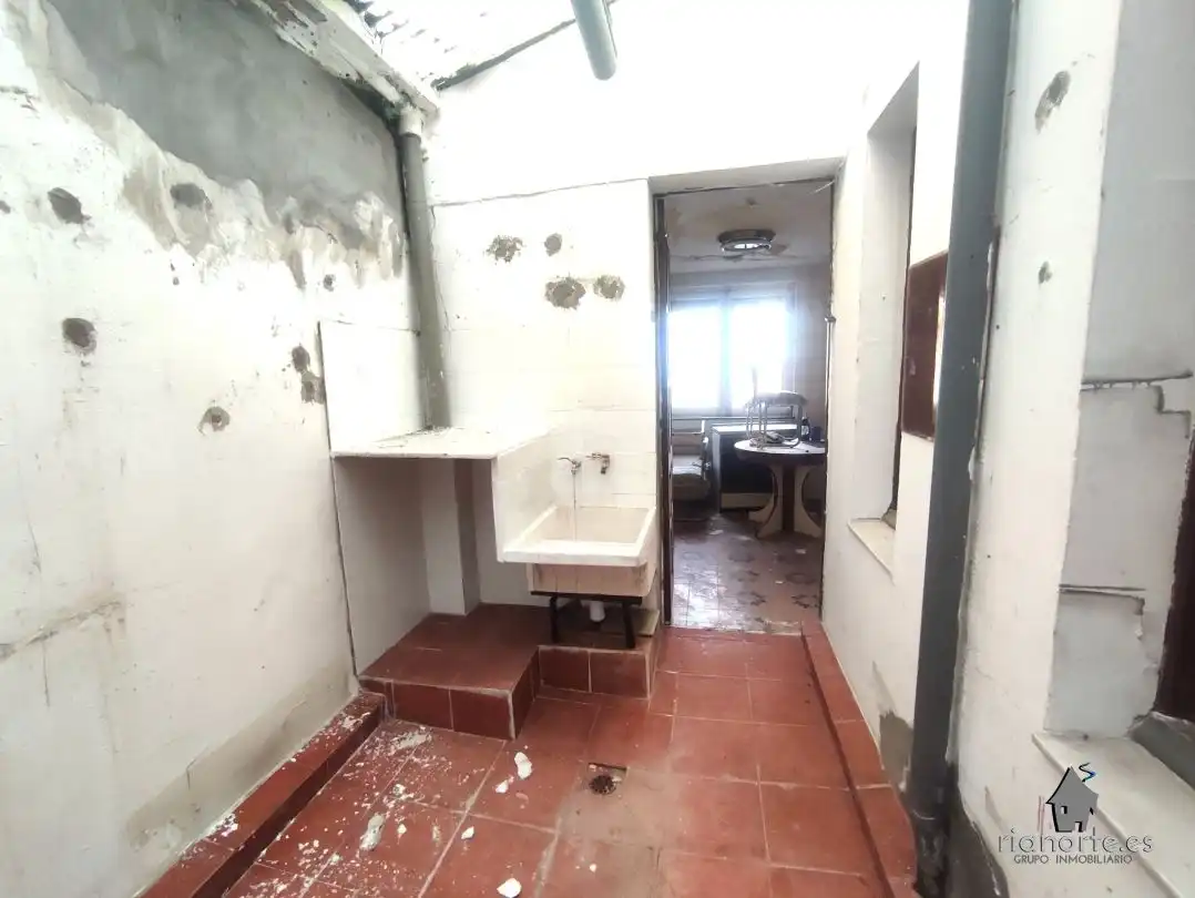 Bathroom of Houses for sale in Langreo  with Terrace and Storage room