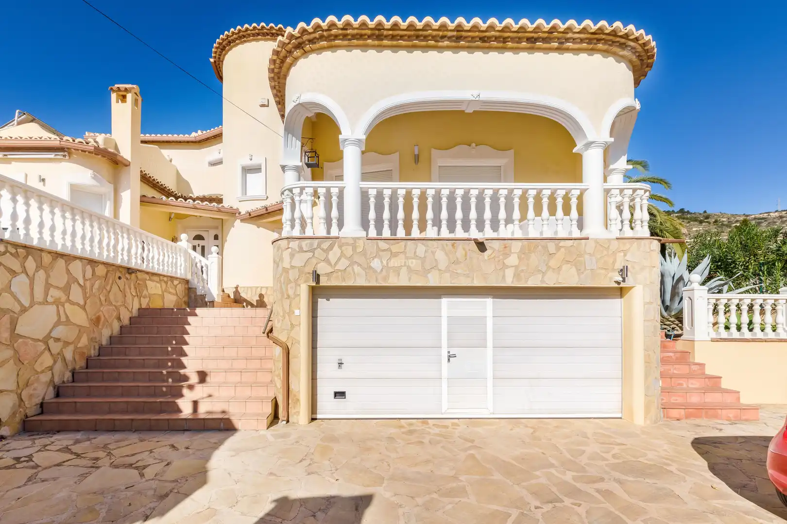 Villa avec terrasse à vendre à Canuta