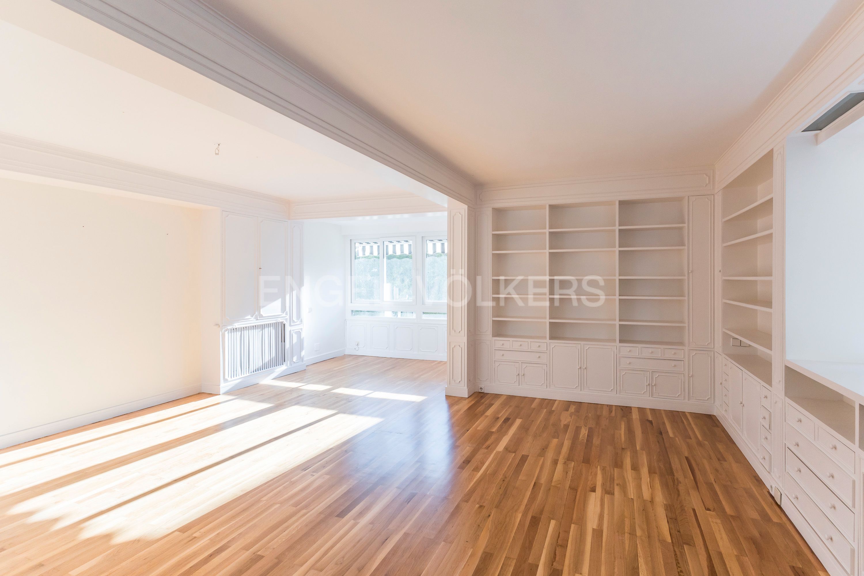 Sala de estar de Apartamento en venta en  Madrid Capital con Aire acondicionado, Calefacción y Jardín privado