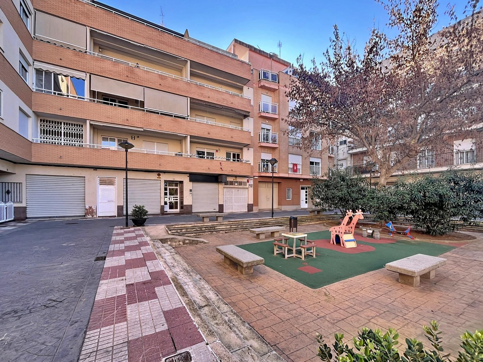 Exterior view of Flat for sale in Algemesí  with Air Conditioner, Heating and Terrace