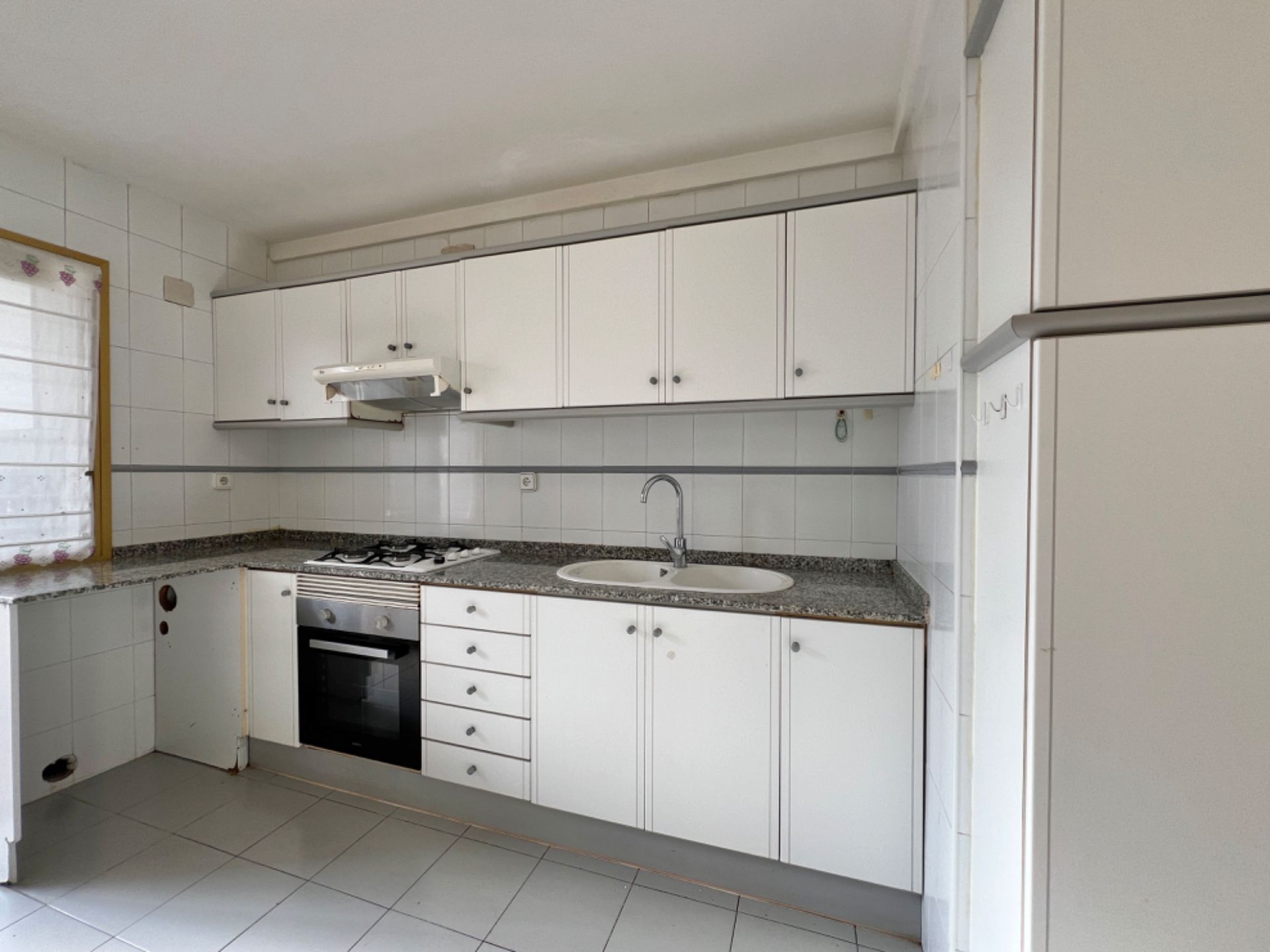 Cuina de Pis en venda en Reus amb Calefacció, Terrassa i Forn