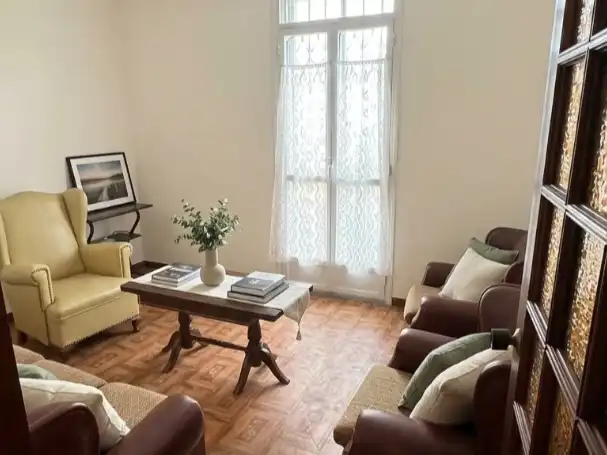 Sala de estar de Piso de alquiler en Cangas  con Calefacción, Jardín privado y Amueblado