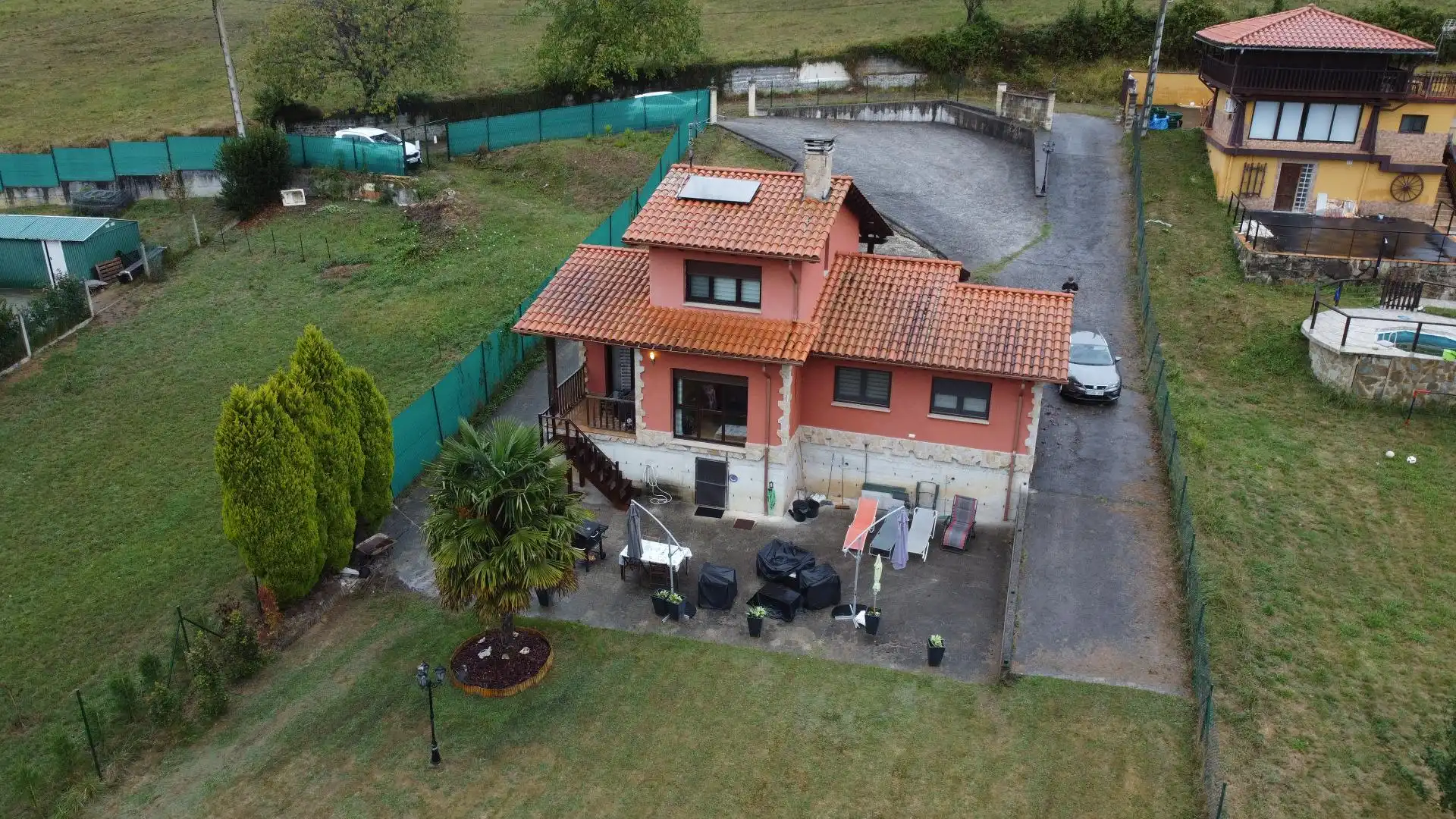 Vista exterior de Casa o xalet en venda en Villaviciosa amb Moblat