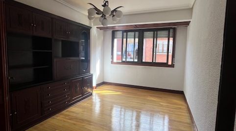 Foto 2 de Piso en venta en Kabiezes, Santurtzi