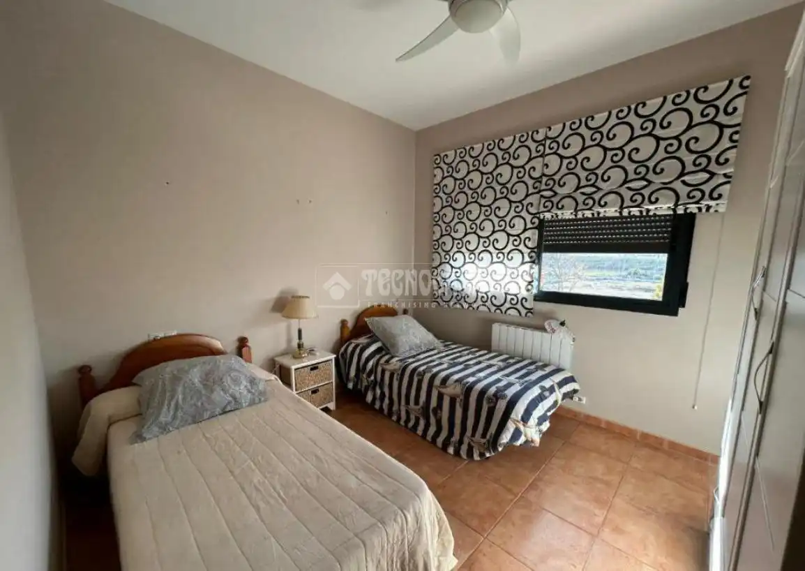 Habitación de Casa adosada en venta en Baeza con Aire acondicionado, Calefacción y Piscina