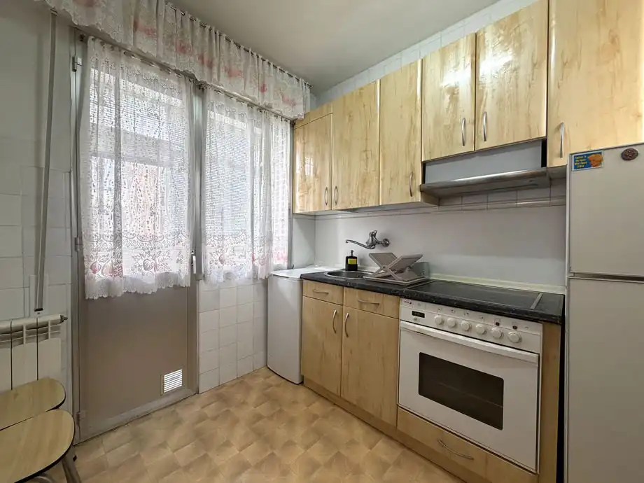 Kitchen of Flat for sale in Vitoria - Gasteiz  with Heating, Storage room and Furnished
