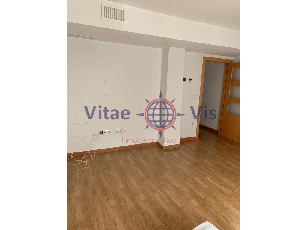 Flat for sale in Lorca  with Air Conditioner, Heating and Furnished