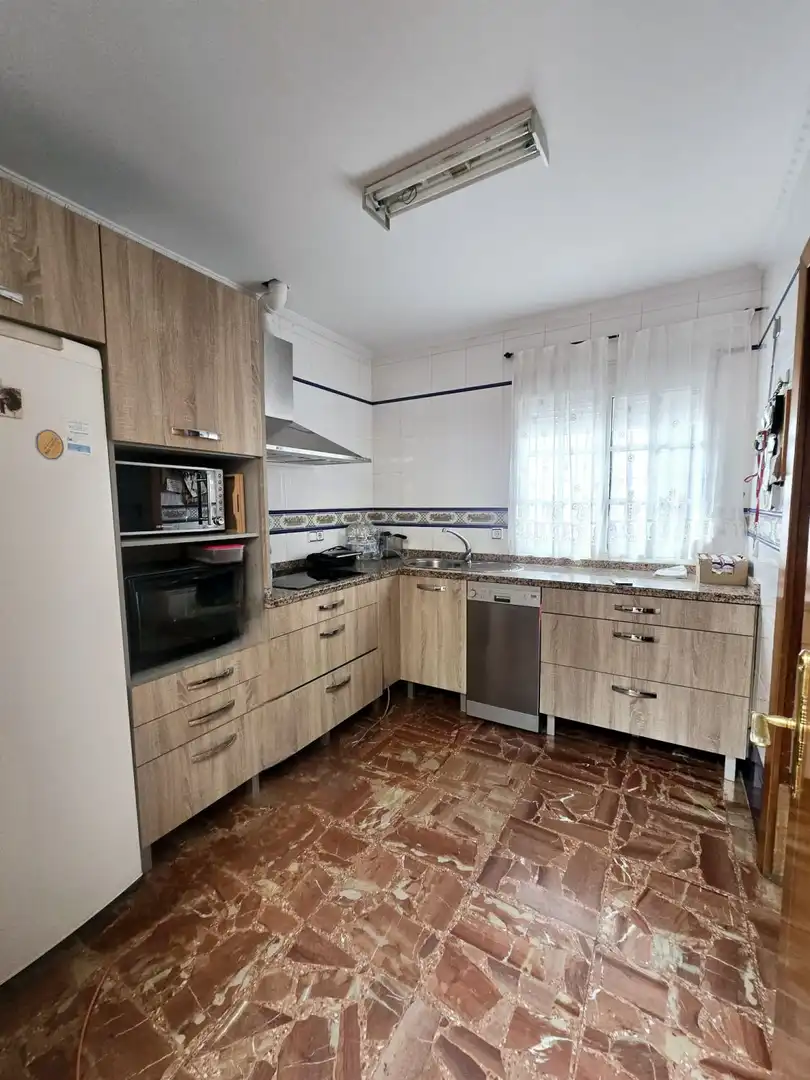 Cocina de Casa o chalet en venta en Alcalá de Guadaira con Aire acondicionado