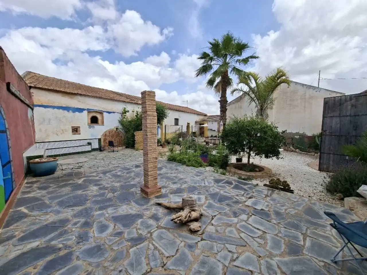 Vista exterior de Casa o xalet en venda en Cartagena amb Jardí privat