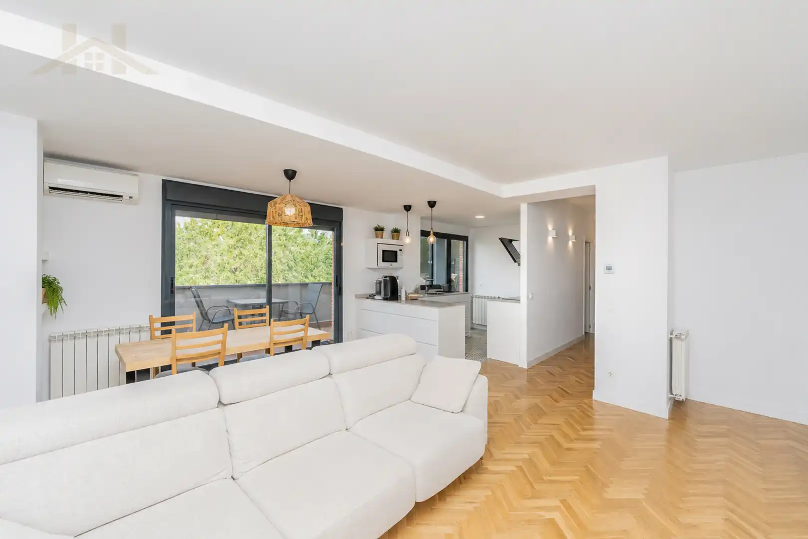 Sala de estar de Ático en venta en Las Rozas de Madrid