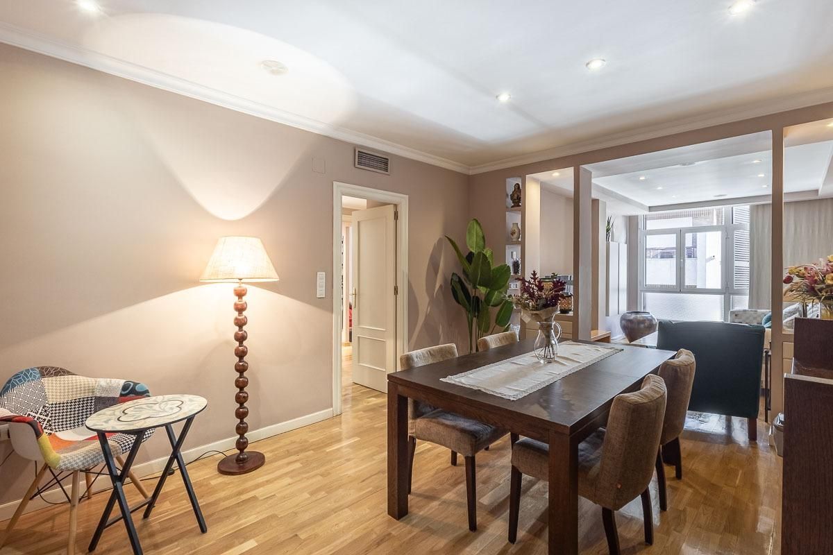 Comedor de Piso en venta en  Granada Capital con Aire acondicionado y Trastero