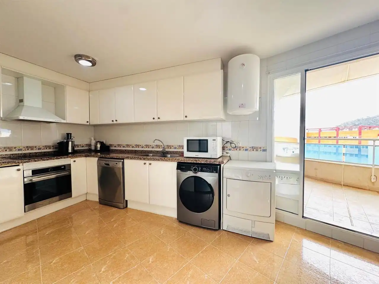 Cocina de Piso en venta en Villajoyosa / La Vila Joiosa con Aire acondicionado, Calefacción y Terraza