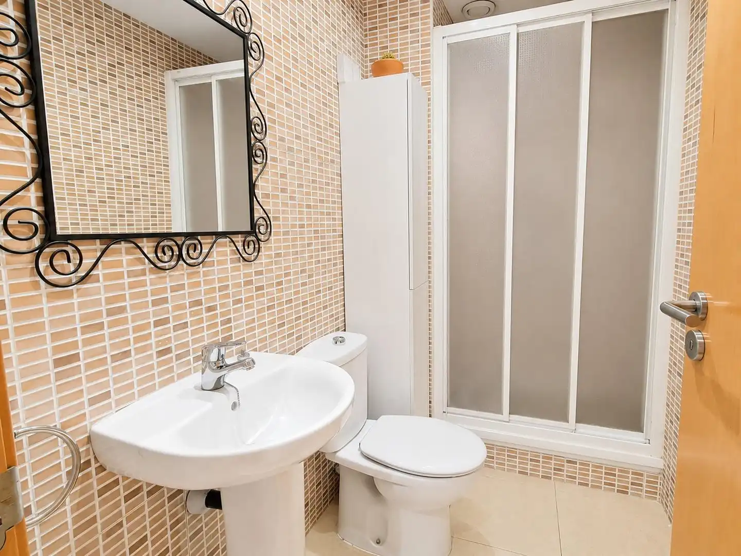 Bathroom of Flat for sale in Sentmenat  with Air Conditioner, Heating and Parquet flooring