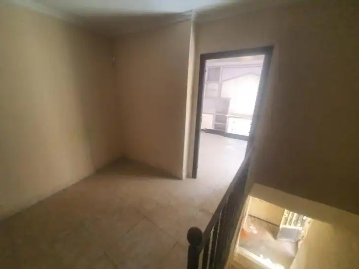 Haus oder Chalet zum Verkauf in Guadix mit Balkon