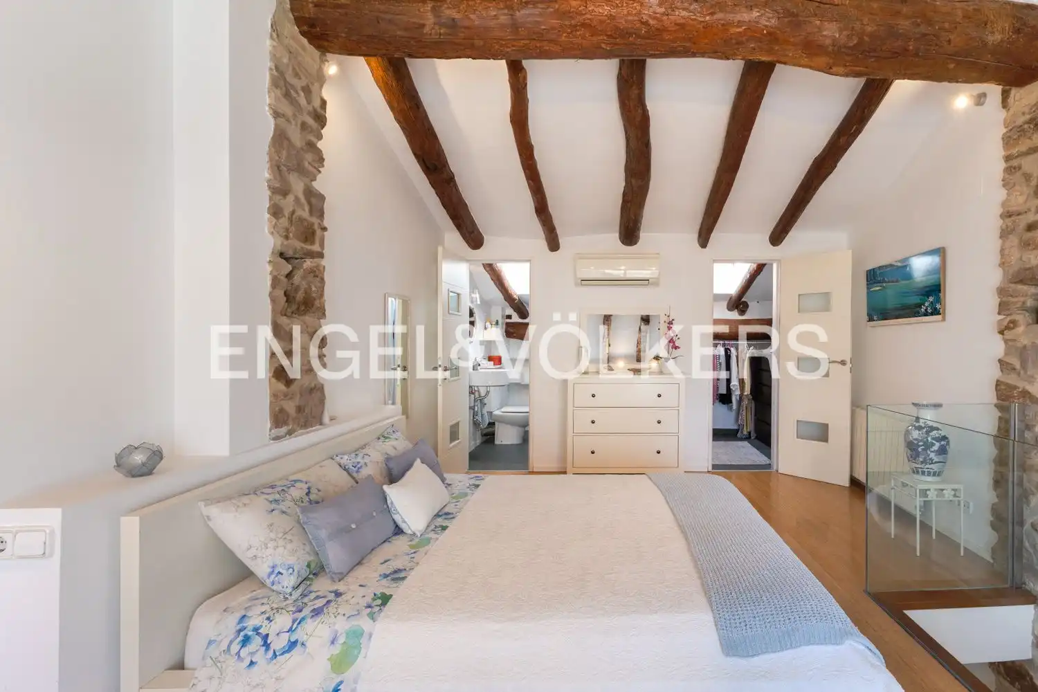 Habitación de Casa o chalet en venta en Serra con Aire acondicionado, Calefacción y Parquet