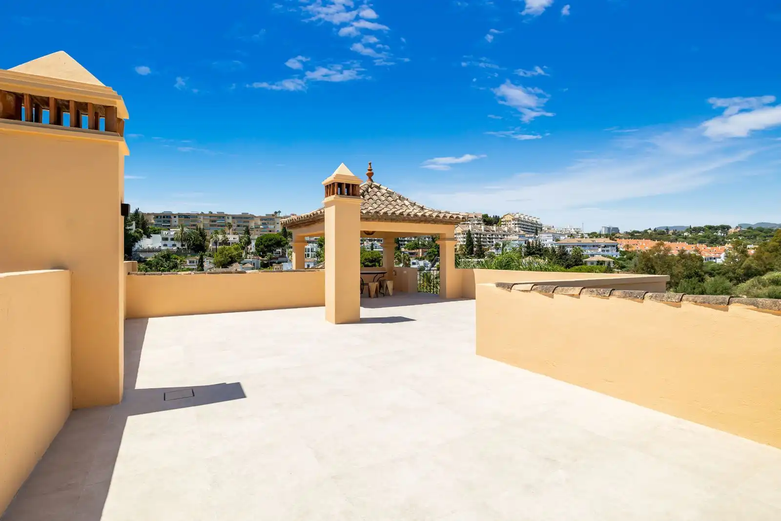 Adossat amb piscina en venda a Nueva Andalucía, imagen 38