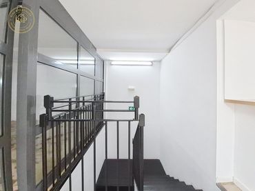 Local comercial en venda a Carrer JUAN DE GARAY 114