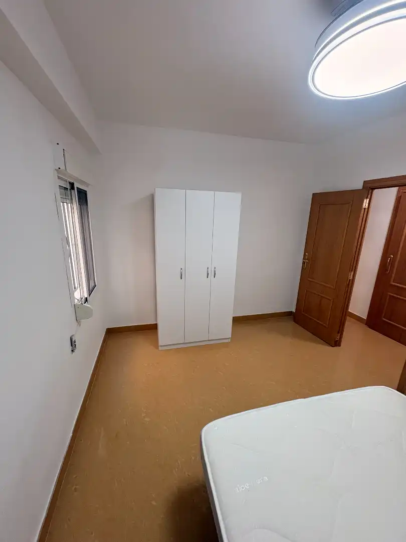 Habitación de Piso de alquiler en Ontinyent con Trastero y Amueblado