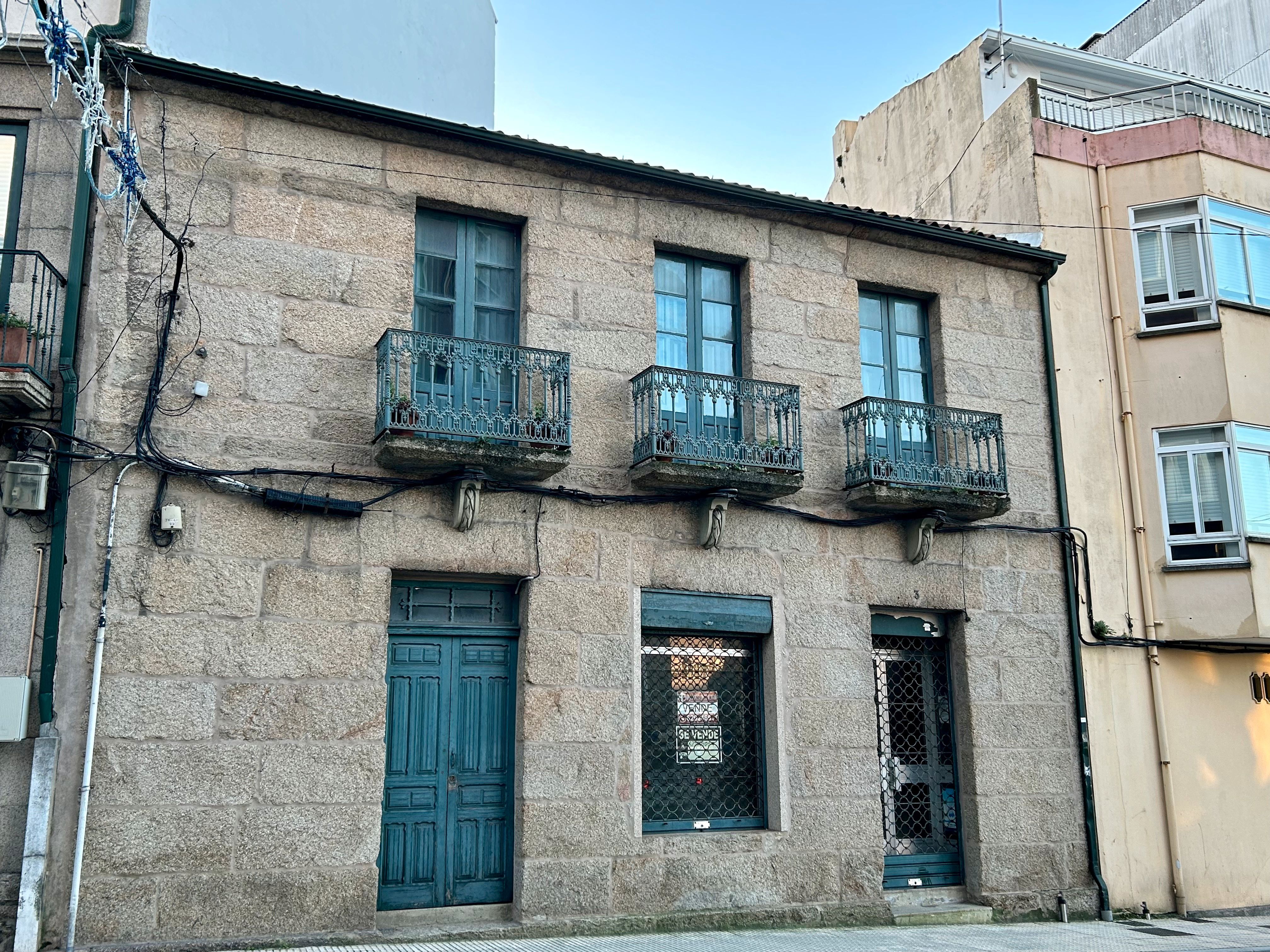 Exterior view of House or chalet for sale in O Grove    with Balcony